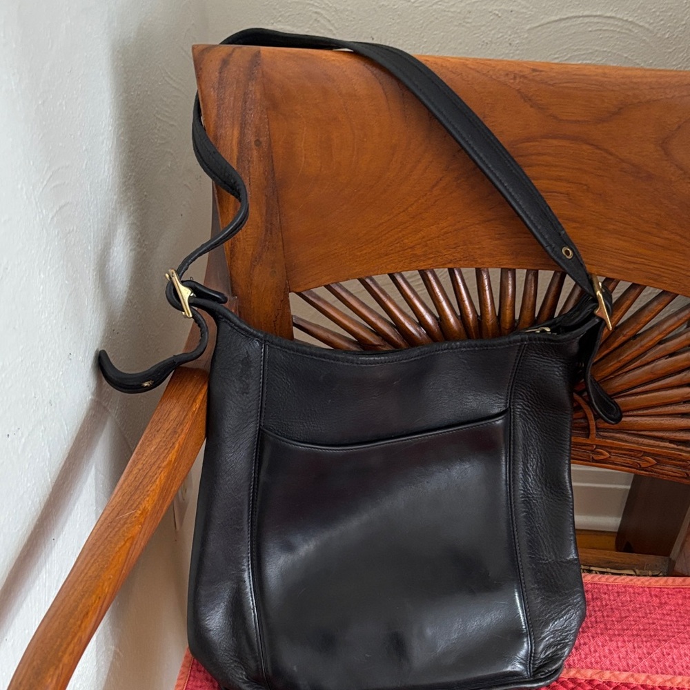 Coach Black Leather Shoulder Bag